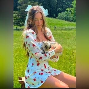 WeWoreWhat cottage White revolve Floral Puff Sleeve mini Dress Nwt satin fall